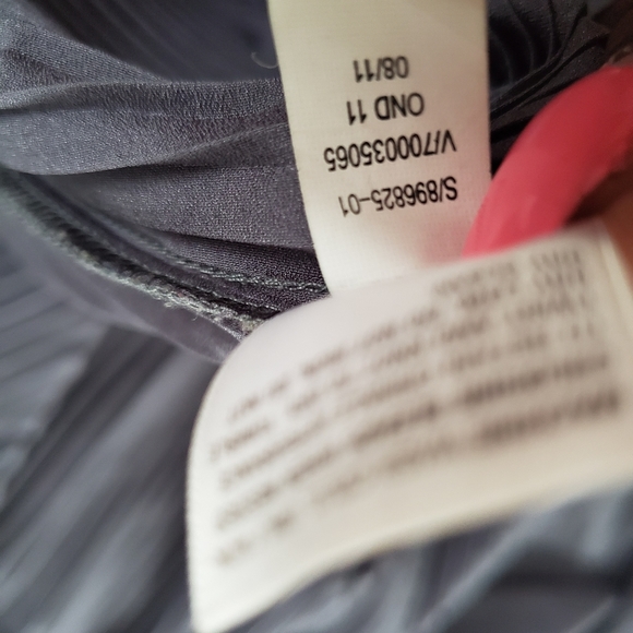 Ladies Grey Skirt - Picture 3 of 7